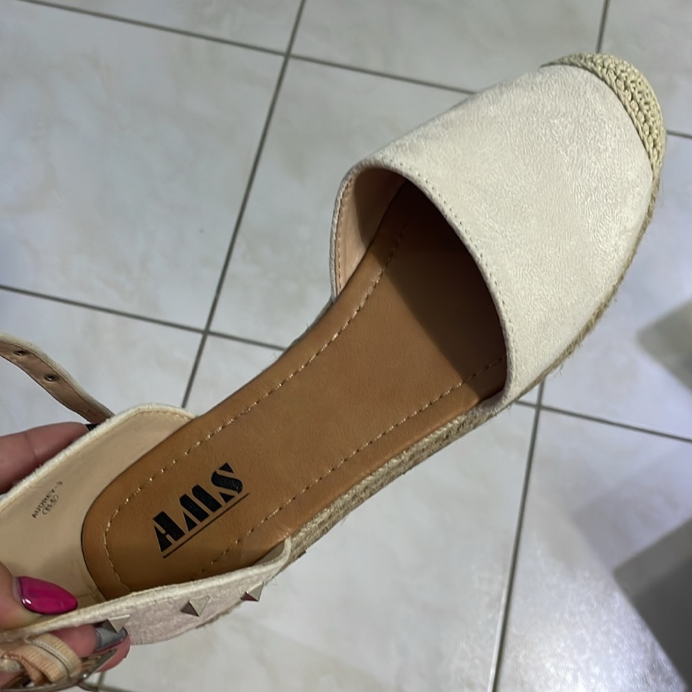 AMS sandals - Picture 6 of 10